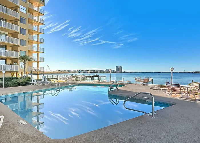 6th-floor Waterfront With Pool & Balcony - Snowbird-friendly Gulf Shores